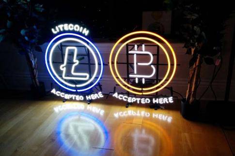 Делить на два: что будет с биткоином? Делить на два: что будет с биткоином?