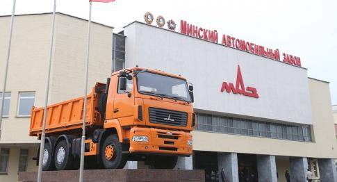 Продажи МАЗ в России продолжают снижаться 