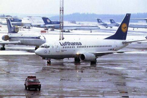 Lufthansa приобретет большую часть подразделений обанкротившейся Air Berlin Lufthansa приобретет большую часть подразделений обанкротившейся Air Berlin