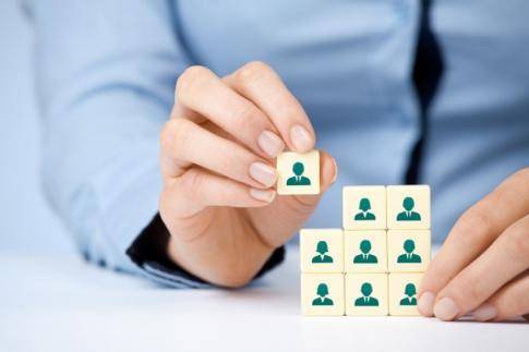 Численность безработных снижается Численность безработных снижается