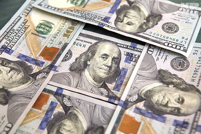 «Приорбанк» вводит комиссию за хранение валюты на счетах юрлиц