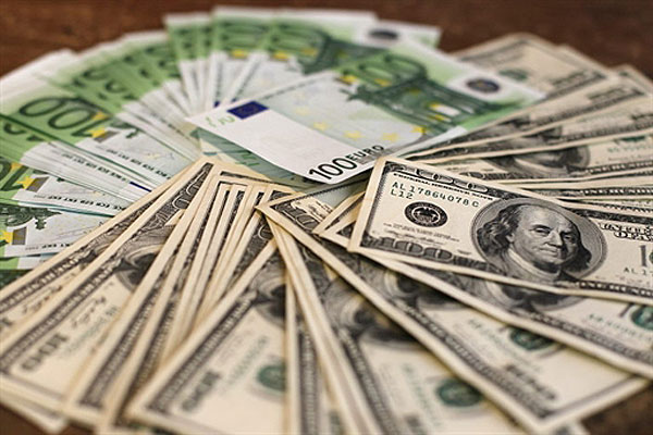 Открытие торгов на БВФБ 13 июля: евро и доллар в минусе, российский рубль дорожает 