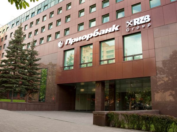 Приорбанк будет платить до 150 рублей за привод новых клиентов по рекомендации