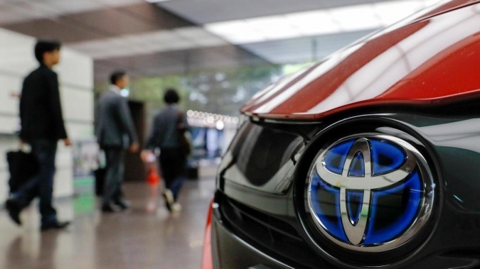 Чистая прибыль Toyota снизилась на 24,5% за год