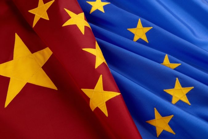 Китай стал главным торговым партнером ЕС