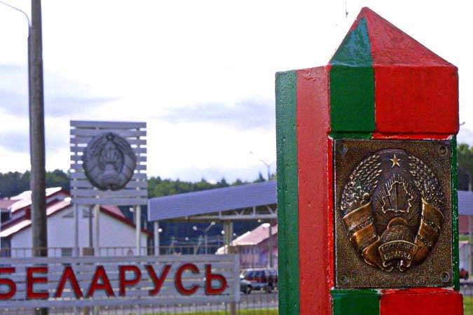 Госпогранкомитет Беларуси рекомендует отказаться от поездок за рубеж