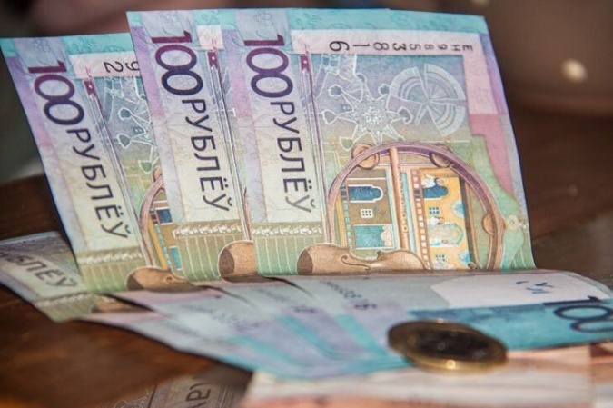 Открытие торгов на БВФБ 24 сентября: белорусский рубль сдал позиции