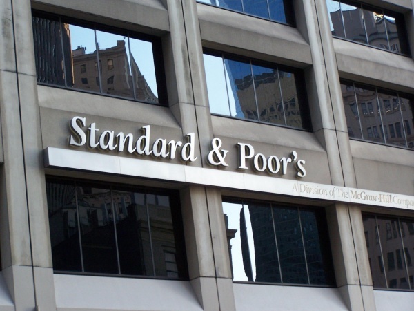 Standard & Poor's обновило кредитный рейтинг ЕАБР 
