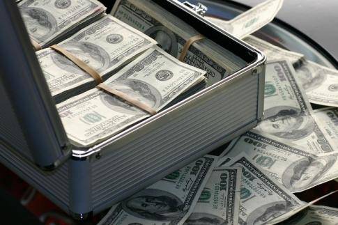 Внешний госдолг Беларуси достиг почти 16 миллиардов долларов