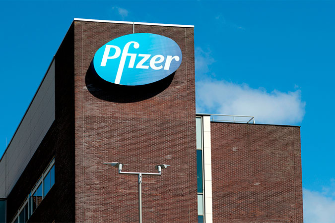 Продажи вакцины от COVID-19 принесут Pfizer $15 млрд в 2021 году