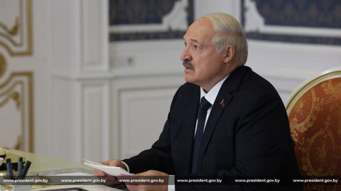 Президент Беларуси Александр Лукашенко 10 сентября собрал совещание по вопросам лицензирования отдельных видов деятельности
