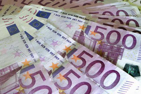 На торгах валютами 13 марта укрепился евро