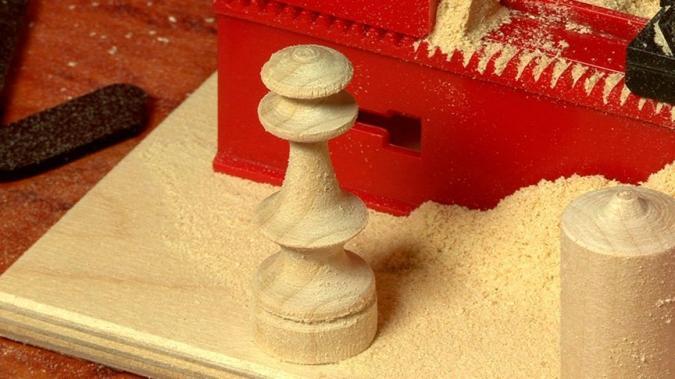 Можно ли физическому лицу ввезти для личного творчества в Беларусь автотранспортом миниатюрный деревообрабатывающий станок, который крепится на стол и подключается к сети 220 В (вес - 12 кг, стоимость -300 евро)?