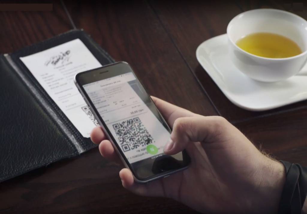С 15 февраля вводится новый формат сертификата о вакцинации с QR-кодом