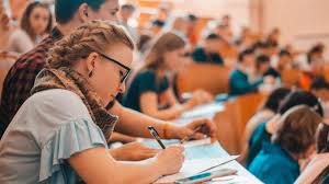 Абитуриентам-2026. Установлены сроки приема документов, проведения испытаний и зачисления для получения высшего образования