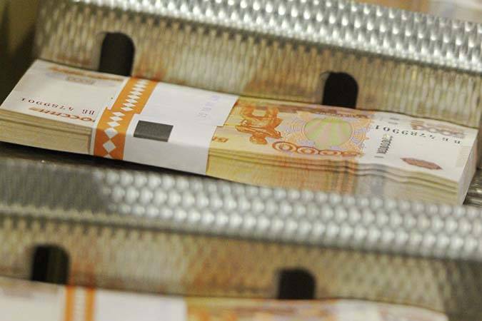 Прибыль российских банков выросла в 1,5 раза за январь-июль