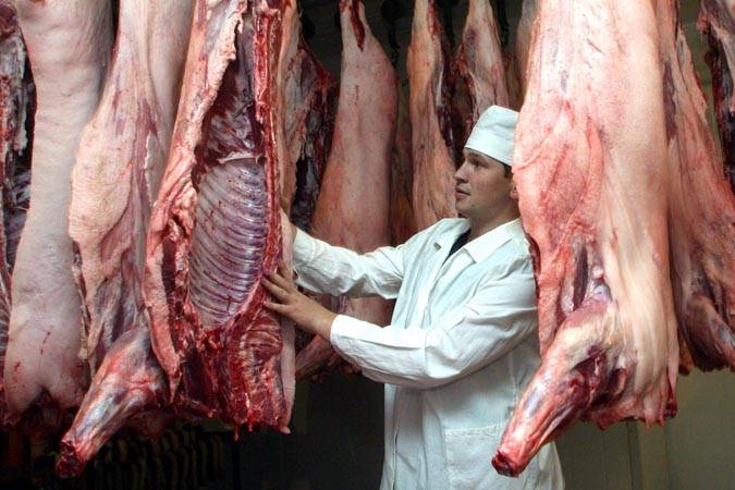Россельхознадзор снял ограничения на поставки с мясоперерабатывающего комплекса "Беларуськалия"