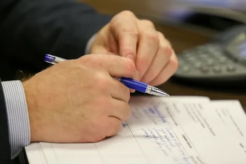 Совмин определил размер неустойки при досрочном расторжении кредитных договоров лицами из недружественных стран